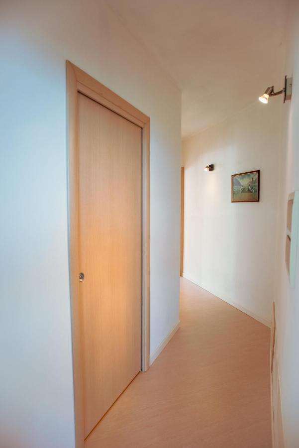 Italian Vacation Homes - Longol Riva di Solto Luaran gambar
